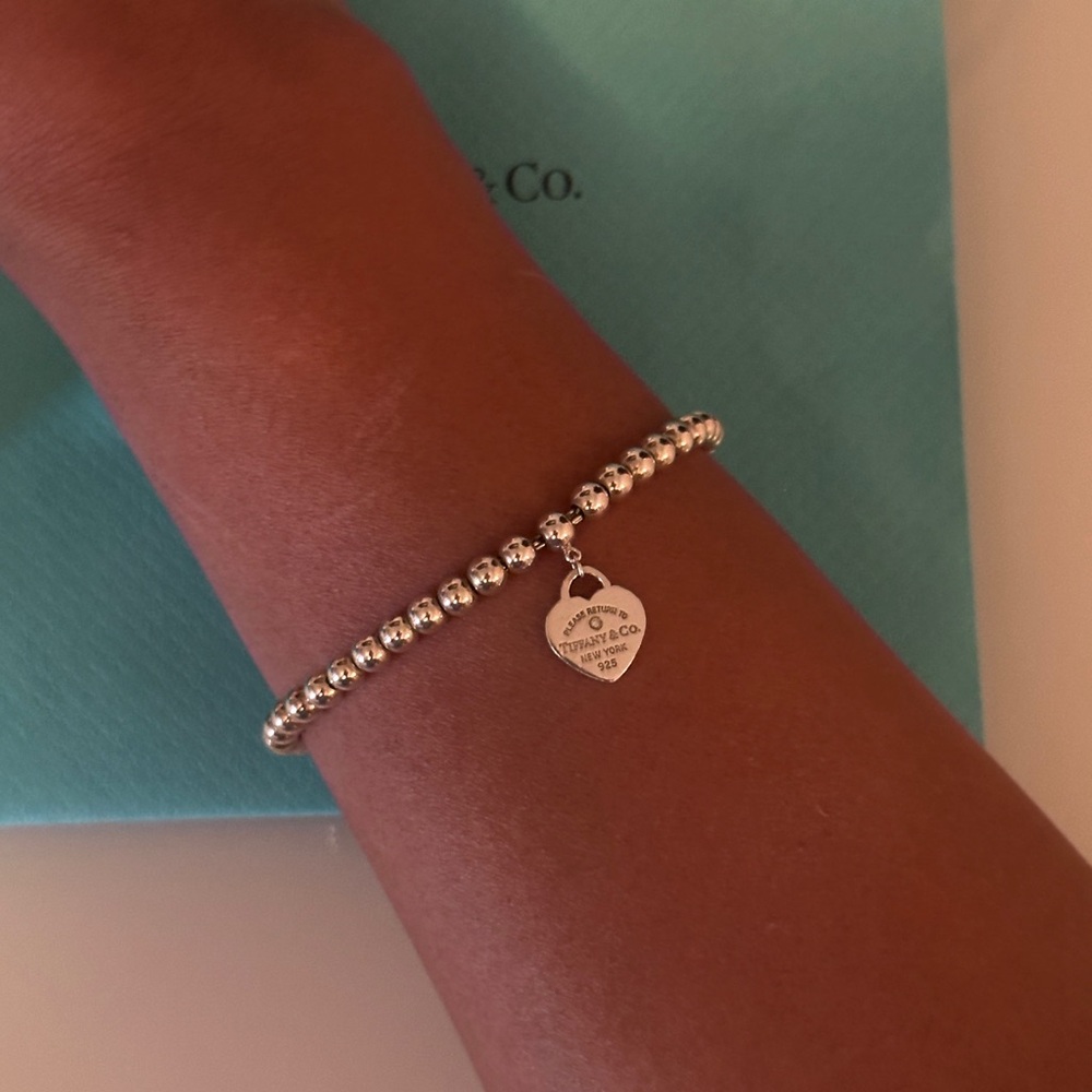 Tiffany & Co. Silver Heart Charm Bracelet - Picture 4 of 7